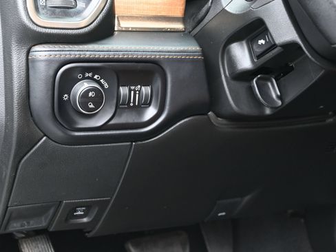 Used 2023 RAM 3500 Limited AWD/4WD image 13