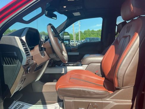 Used 2020 Ford F350 King Ranch w/ King Ranch Ultimate Package AWD/4WD image 16