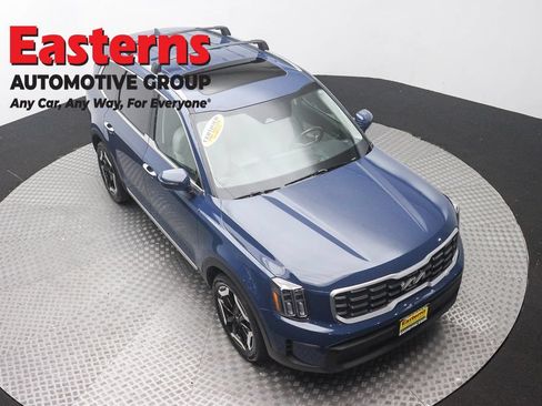 Used 2024 Kia Telluride S w/ S Sunroof Package AWD/4WD image 3