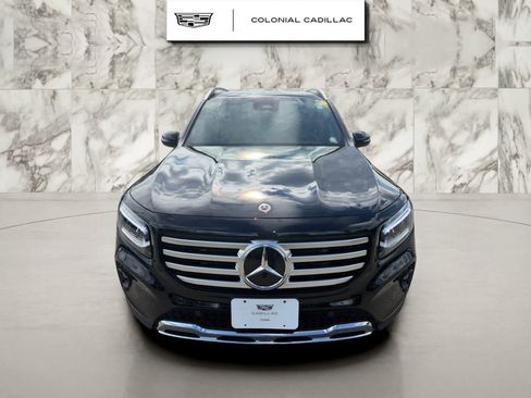 Used 2025 Mercedes-Benz GLB 250 4MATIC image 2