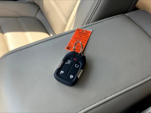 Used 2019 GMC Acadia Denali w/ Technology Package image 13