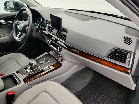 Used 2019 Audi Q5 2.0T Premium image 25