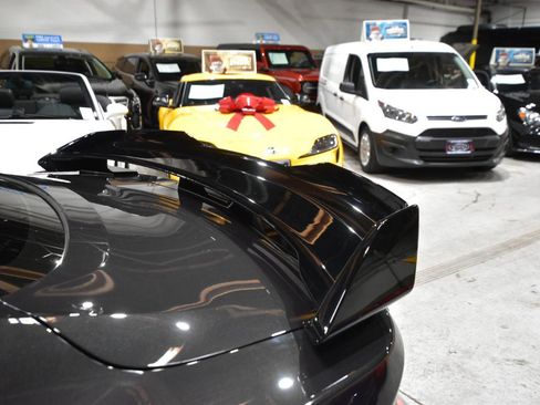 Used 2024 Ford Mustang GT Premium image 11