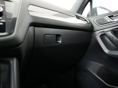Used 2023 Volkswagen Tiguan SE R-Line FWD image 47