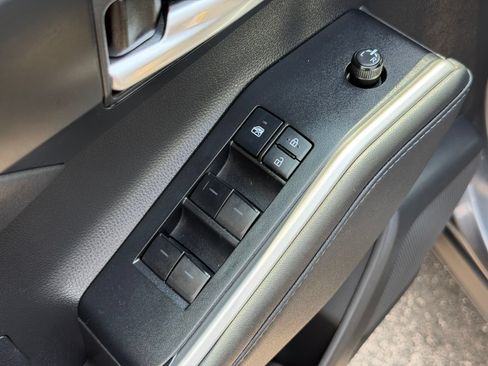 Used 2021 Toyota Highlander XSE AWD/4WD image 12