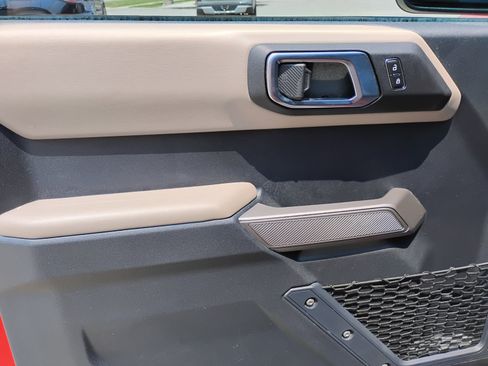 Used 2023 Ford Bronco Wildtrak AWD/4WD image 26