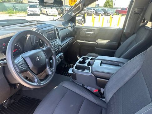 Used 2022 Chevrolet Silverado 1500 Custom Trail Boss AWD/4WD image 15
