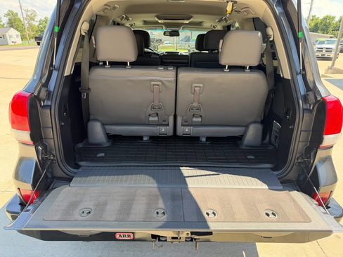 Used 2011 Toyota Land Cruiser w/ Upgrade Pkg AWD/4WD image 45