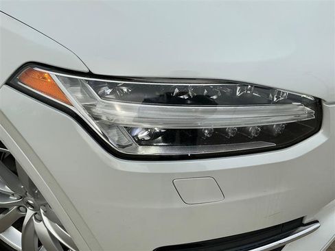 Used 2018 Volvo XC90 T6 Momentum w/ Momentum Plus Package image 17