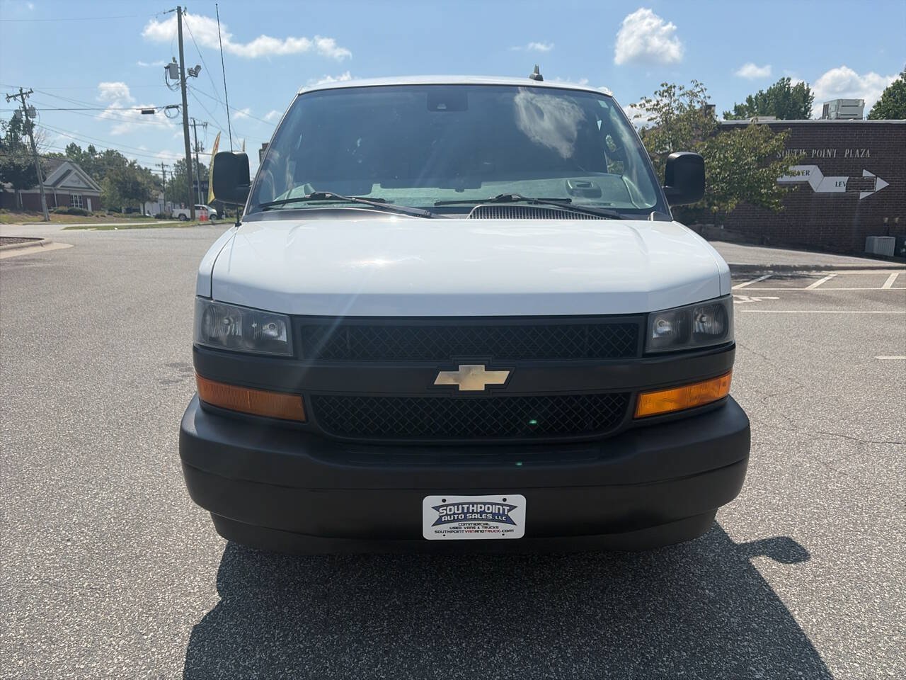 Used 2020 Chevrolet Express 2500 Extended w/ Enhanced Convenience Package RWD image 4