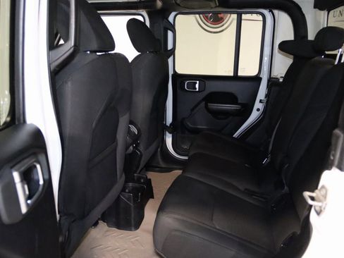 Used 2021 Jeep Gladiator Sport image 56