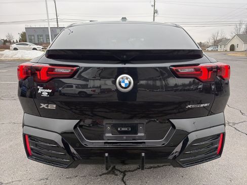 Used 2026 BMW X2 xDrive28i image 4