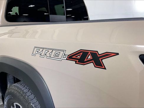 Used 2023 Nissan Frontier PRO-4X w/ Pro Convenience Package AWD/4WD image 39