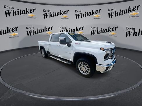 Used 2024 Chevrolet Silverado 2500 LTZ w/ LTZ Plus Package AWD/4WD image 2
