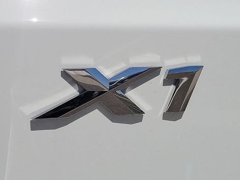 New 2026 BMW X1 xDrive28i AWD/4WD image 9