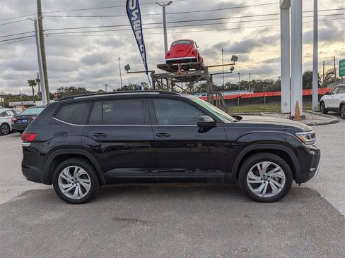Used 2023 Volkswagen Atlas SE image 6