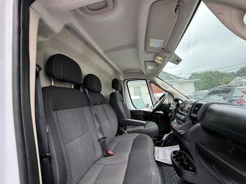 Used 2019 RAM ProMaster 3500 w/ Premium Appearance Group FWD image 29
