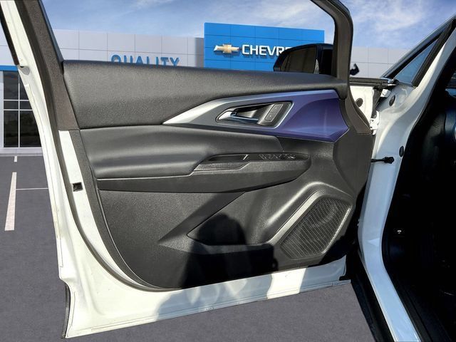 Certified 2024 Chevrolet Equinox EV LT w/ LPO, Blackout Package FWD image 22