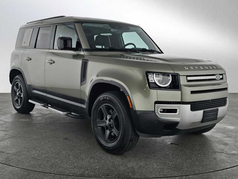 Used 2023 Land Rover Defender 110 image 7