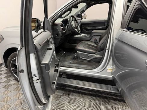 Used 2024 Ford Expedition Max Limited AWD/4WD image 14