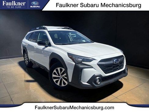 Certified 2025 Subaru Outback Premium AWD/4WD image 1