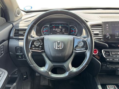 Used 2022 Honda Pilot Touring image 13