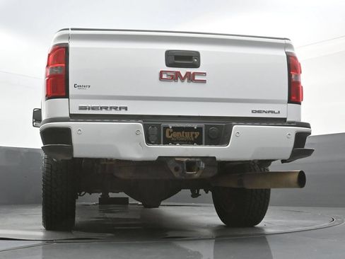 Used 2015 GMC Sierra 2500 Denali w/ Duramax Plus Package AWD/4WD image 44
