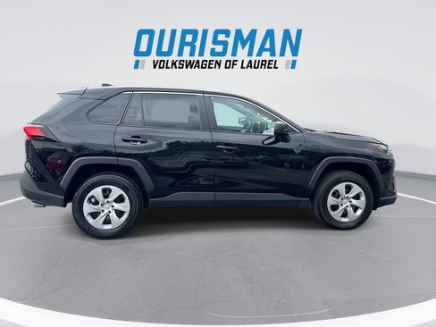 Used 2025 Toyota RAV4 LE AWD/4WD image 9