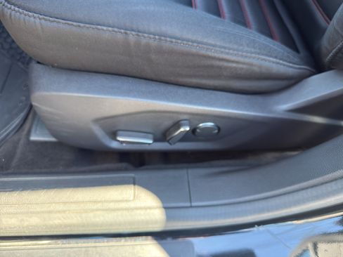Used 2015 Ford Fusion SE w/ Equipment Group 201A FWD image 15