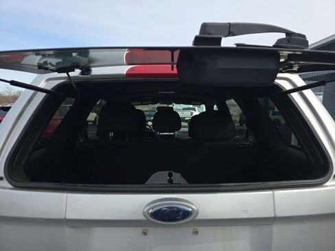 Used 2011 Ford Escape XLT w/ Class II Trailer Tow Pkg image 23