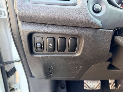 Used 2017 Mitsubishi Outlander Sport ES AWD/4WD image 13