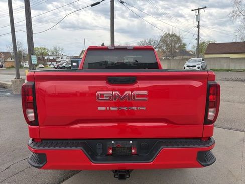Used 2023 GMC Sierra 1500 Pro w/ Graphite Edition AWD/4WD image 5