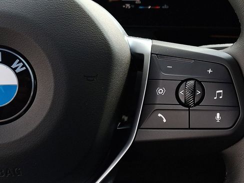 Used 2025 BMW X2 xDrive28i image 23