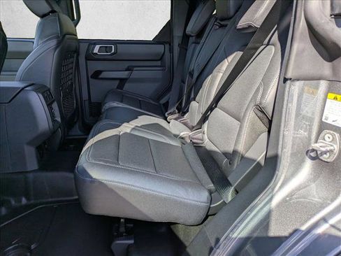 New 2025 Ford Bronco Badlands image 14
