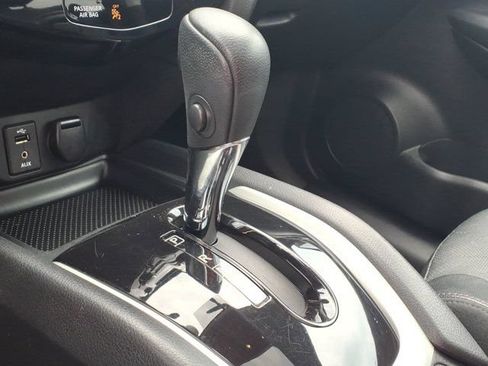 Used 2016 Nissan Rogue SL w/ SL Premium Package FWD image 14