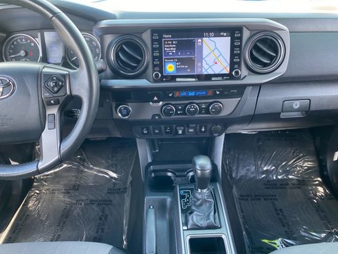 Used 2020 Toyota Tacoma TRD Sport w/ Technology Package RWD image 11