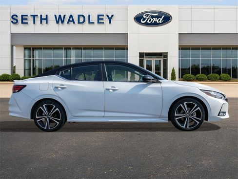 Used 2021 Nissan Sentra SR image 8