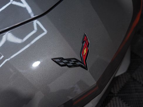 Used 2016 Chevrolet Corvette Z06 w/ 2LZ Preferred Equipment Group RWD image 8