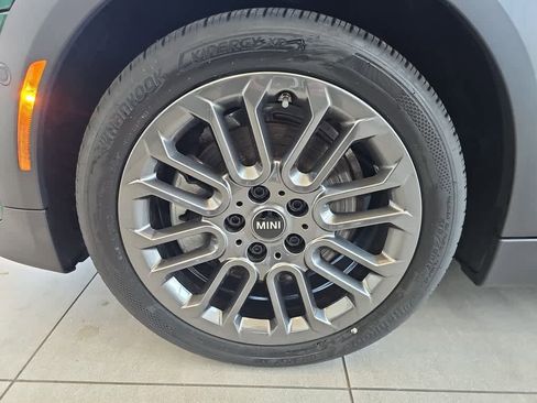 Certified 2025 MINI Cooper S FWD image 23