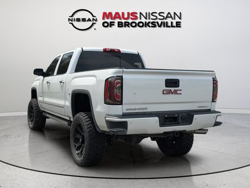 Used 2017 GMC Sierra 1500 Denali w/ Denali Ultimate Package AWD/4WD image 8