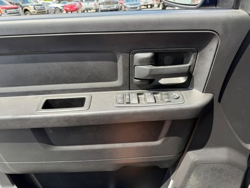 Used 2015 RAM 1500 ST w/ SXT Appearance Group image 30