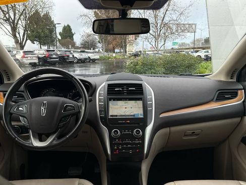 Used 2017 Lincoln MKC Select w/ Select Plus Package image 31