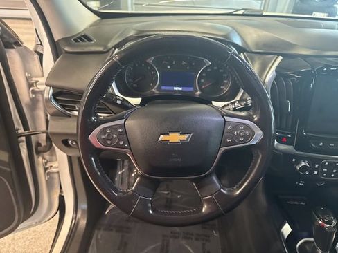 Certified 2020 Chevrolet Traverse Premier w/ Redline Edition AWD/4WD image 13