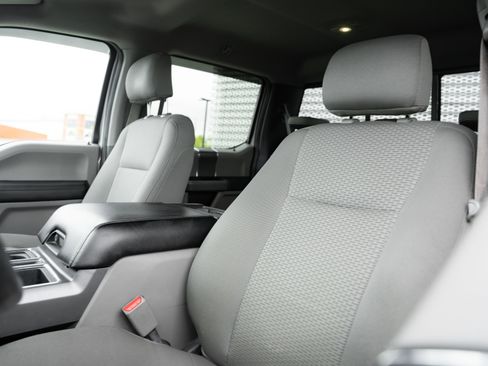 Used 2015 Ford F150 XLT w/ Equipment Group 302A Luxury AWD/4WD image 23