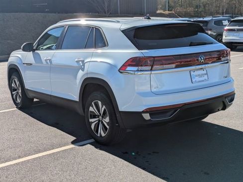 New 2026 Volkswagen Atlas Cross Sport SE FWD image 6