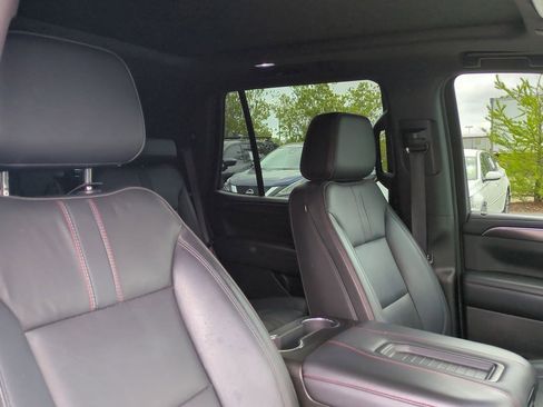 Used 2021 Chevrolet Tahoe RST w/ Luxury Package RWD image 43
