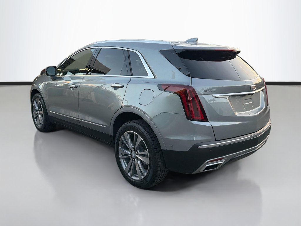 Used 2024 Cadillac XT5 Premium Luxury w/ Technology Package FWD image 5