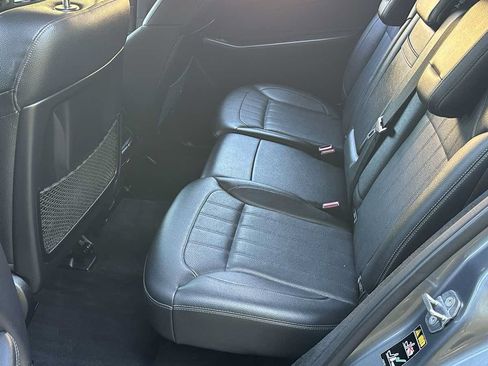 Used 2018 Mercedes-Benz GLE 350 w/ Premium 1 Package image 20