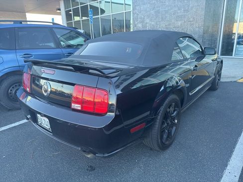 Used 2006 Ford Mustang GT image 4