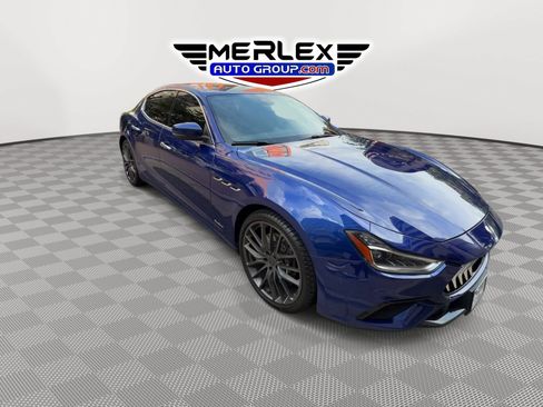 Used 2019 Maserati Ghibli S GranSport RWD image 2